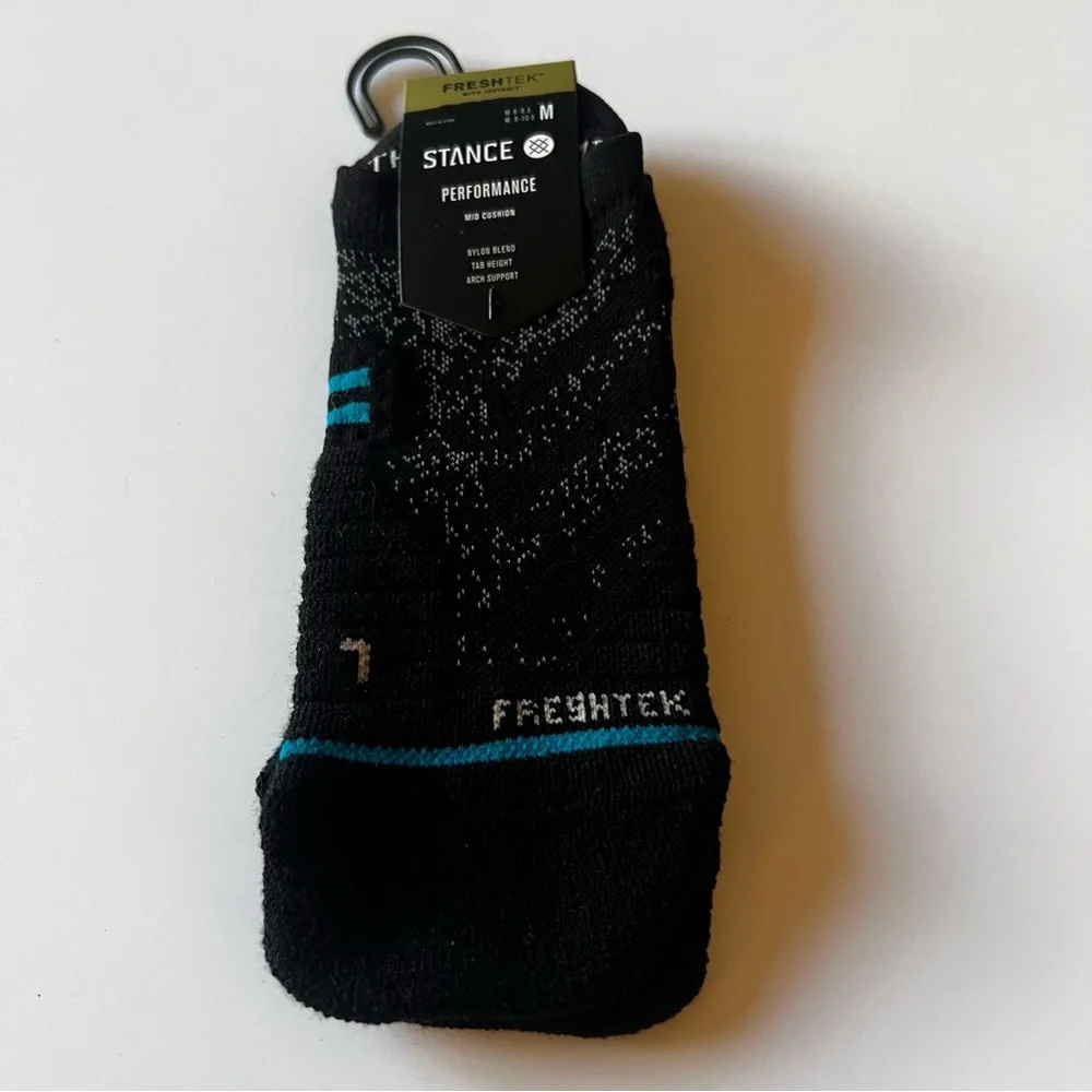 STANCE PERFORMANCE MID CUSHION FRESHTEK ATHLETIC SOCKS BLACK UNISEX MEDIUM NWT